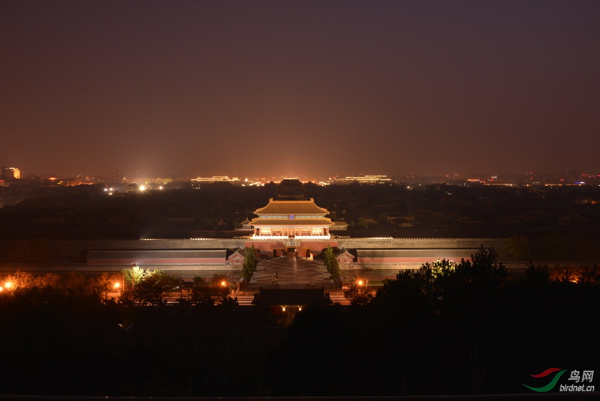 一组北京故宫的夜景片