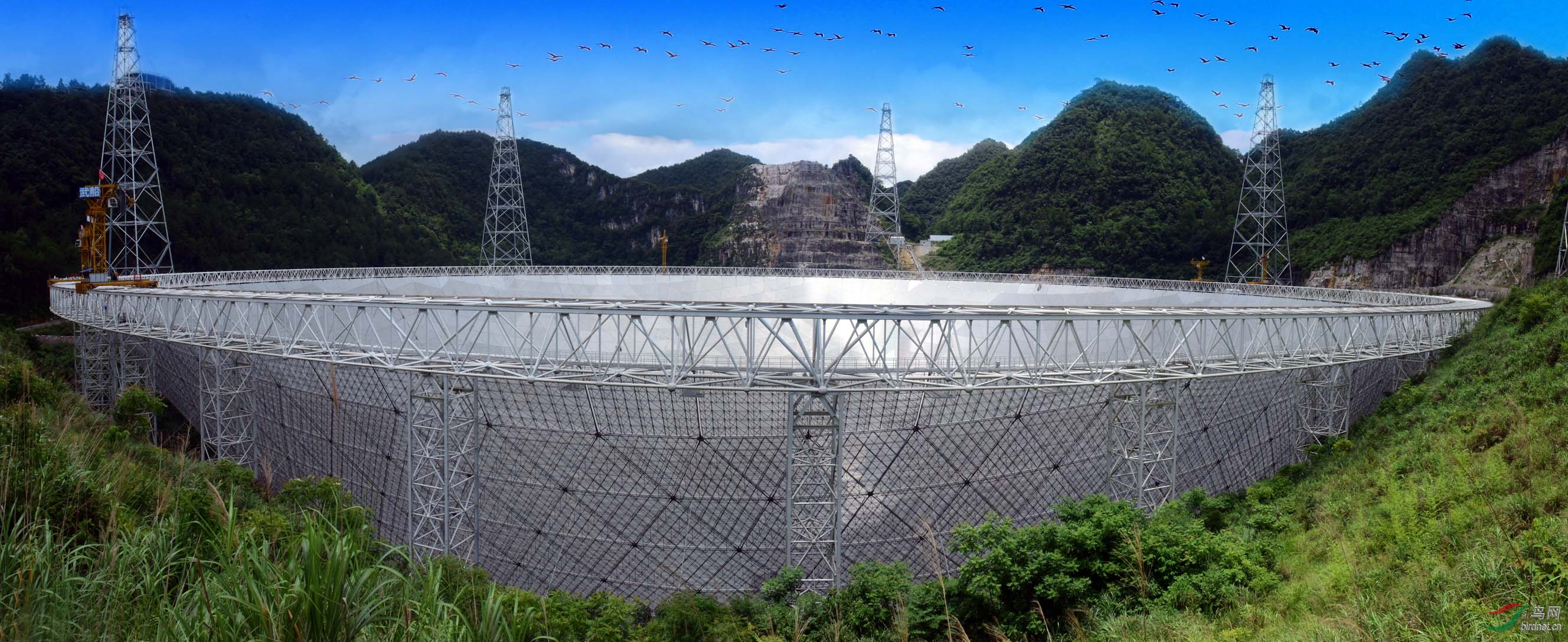 飞鸟云集观天眼