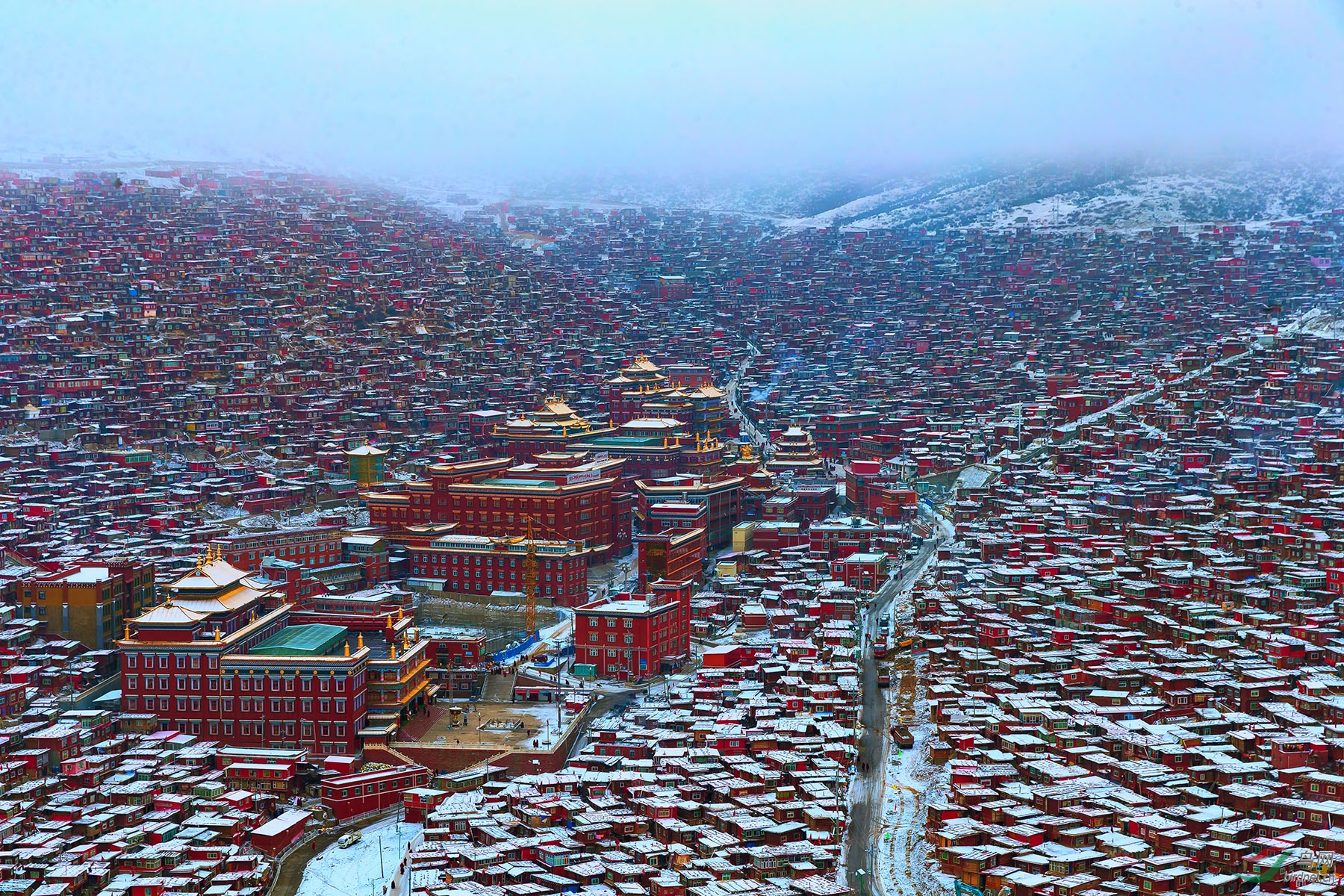 雪中的色达五明佛学院-贺获首页精华