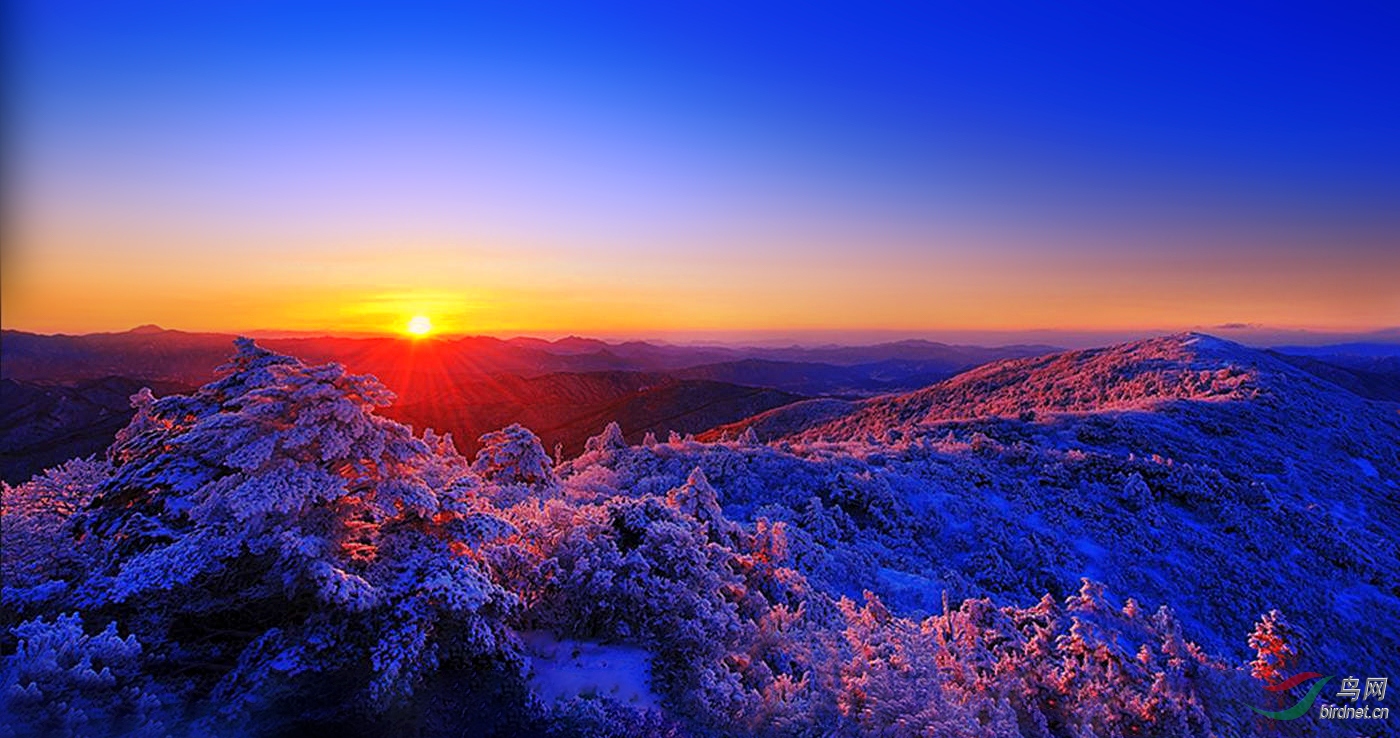 雪山日出