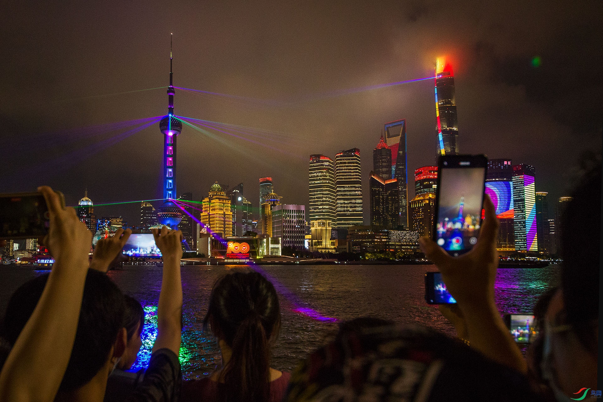 上海外滩七一光影秀