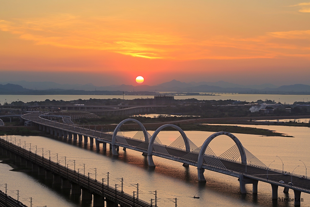 浔阳江边风光美