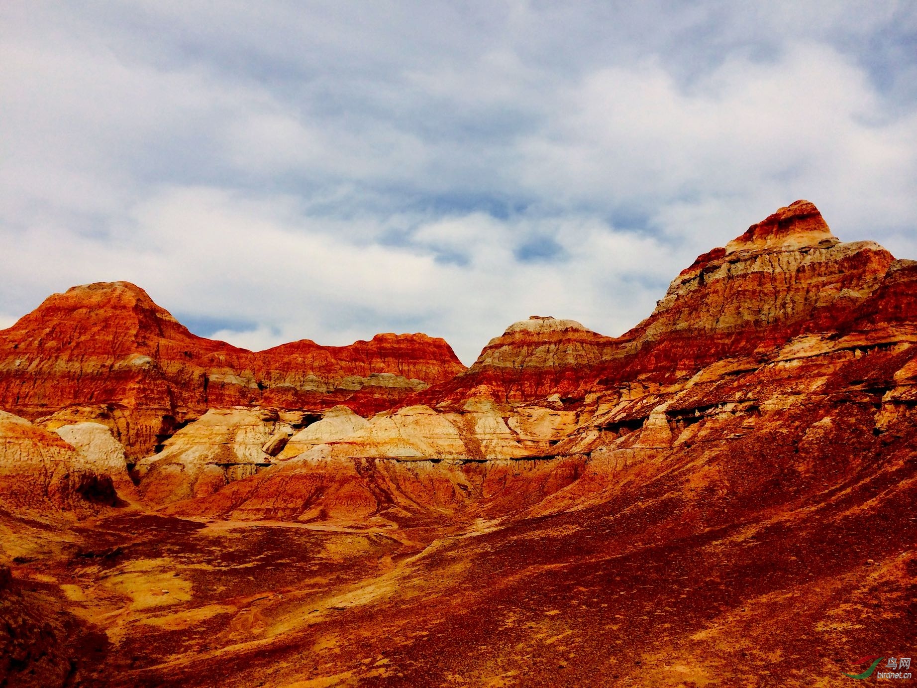 新疆摄影五彩城丹霞