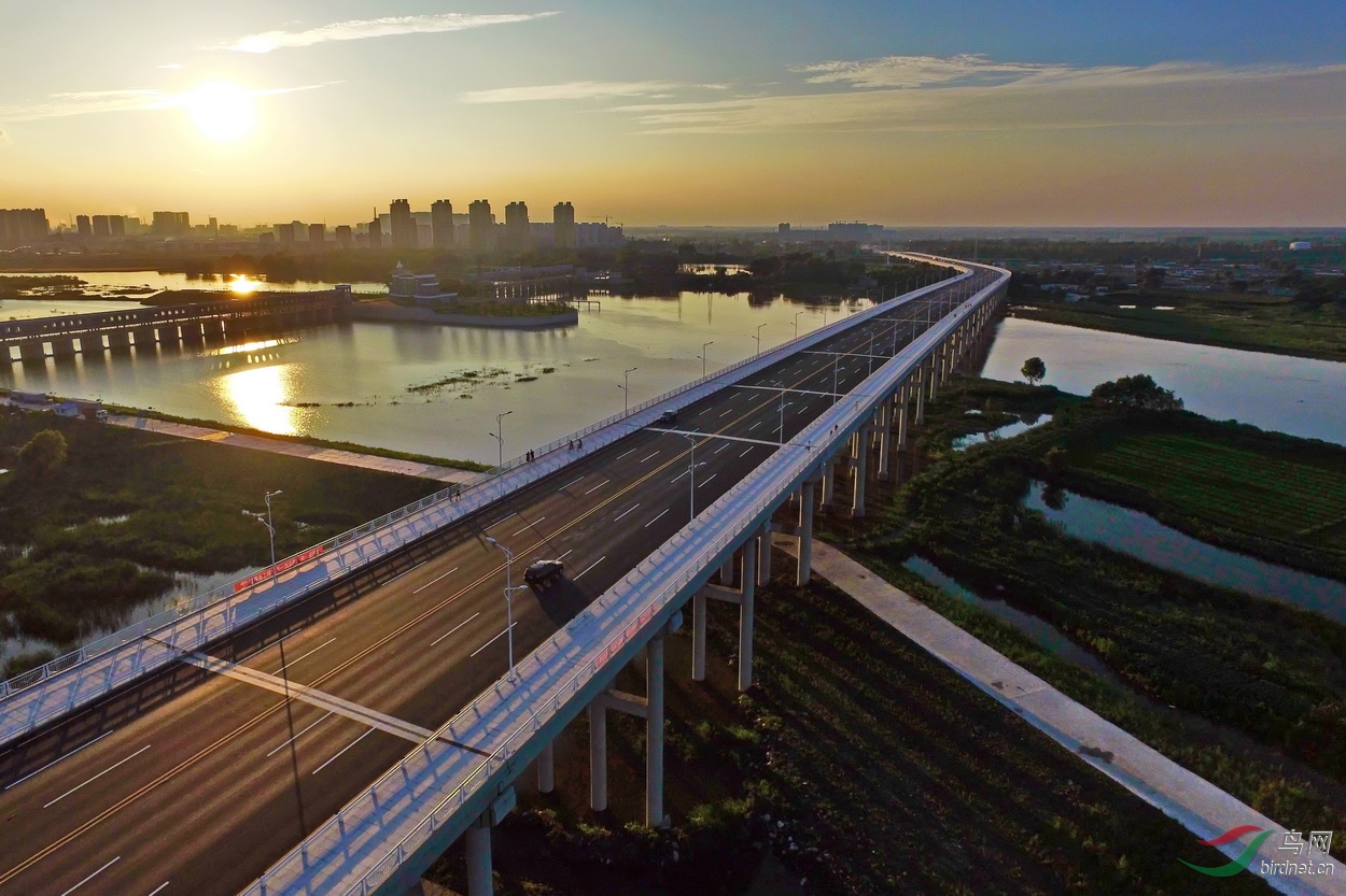 航拍盘锦新大桥