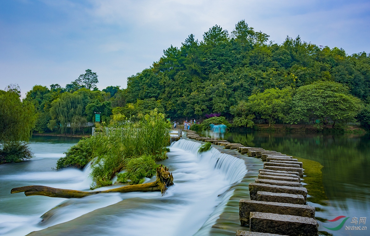 一步一景花溪美