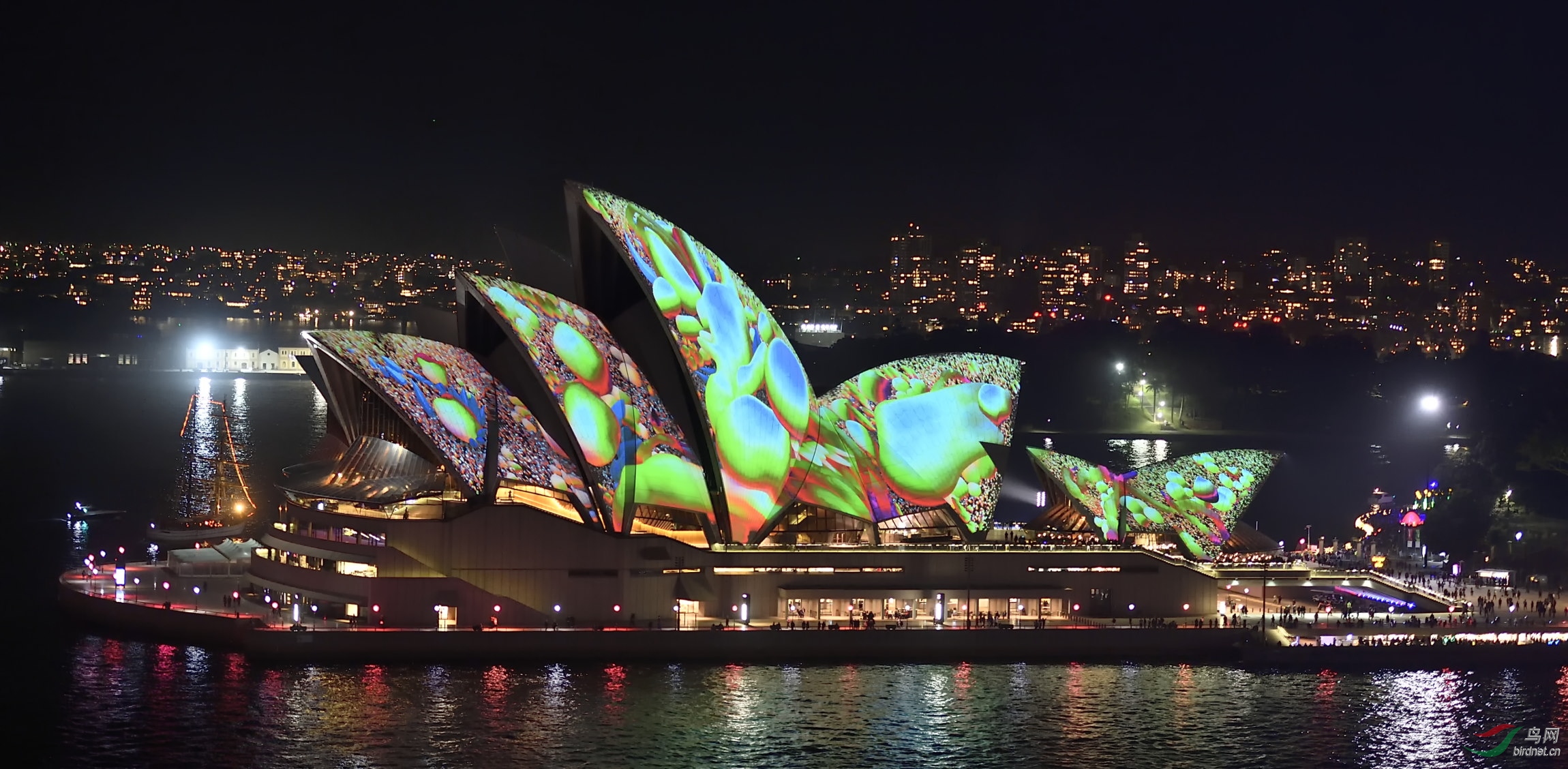 悉尼歌剧院"灯光秀"