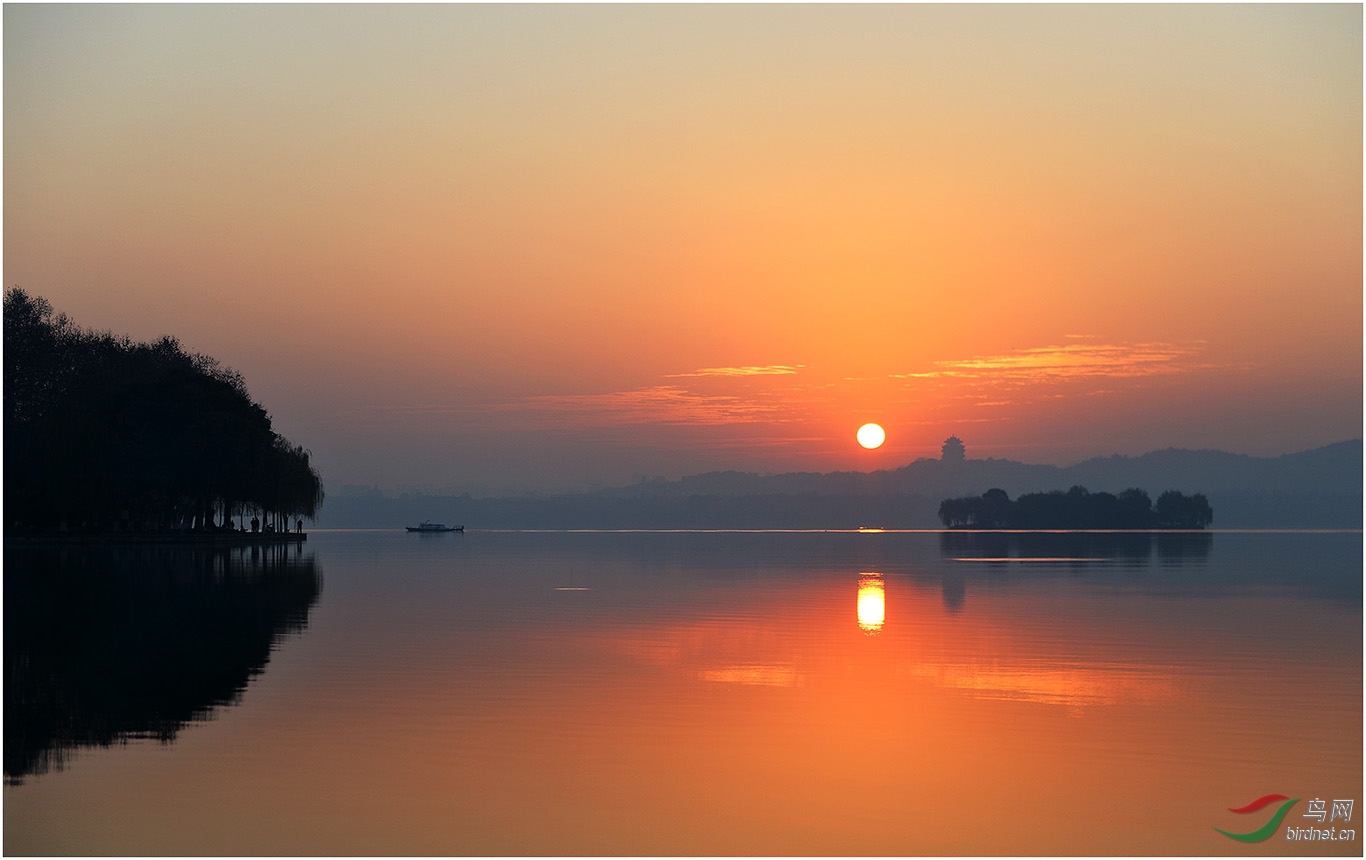 观西湖日出