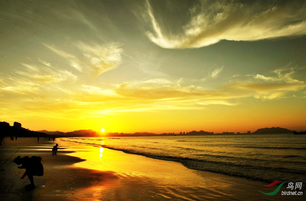 三亚湾海滩日出