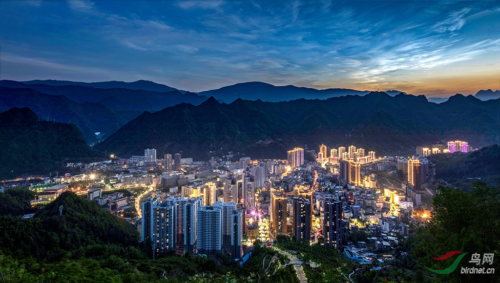 重庆市城口县城夜景