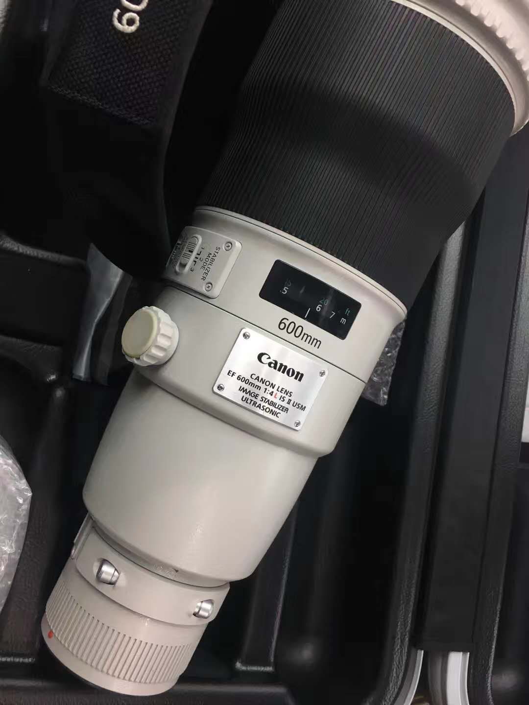 ���� EF 600mm f/4L IS II USM��������ͷ