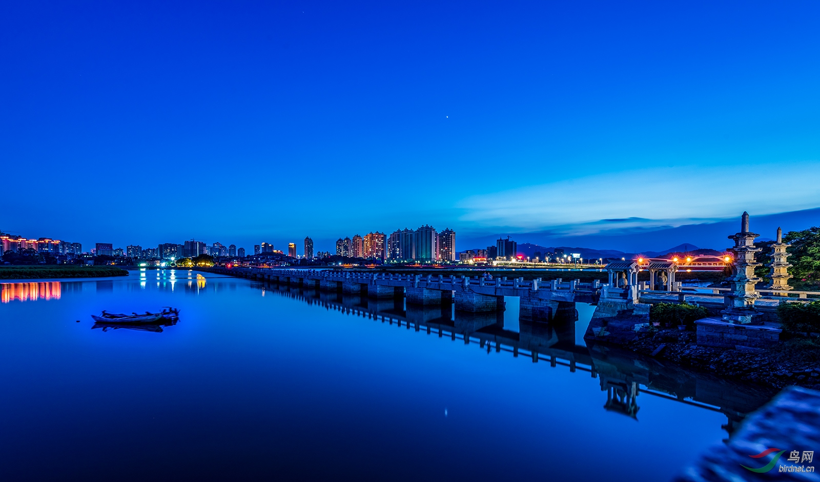 洛阳桥夜景图片