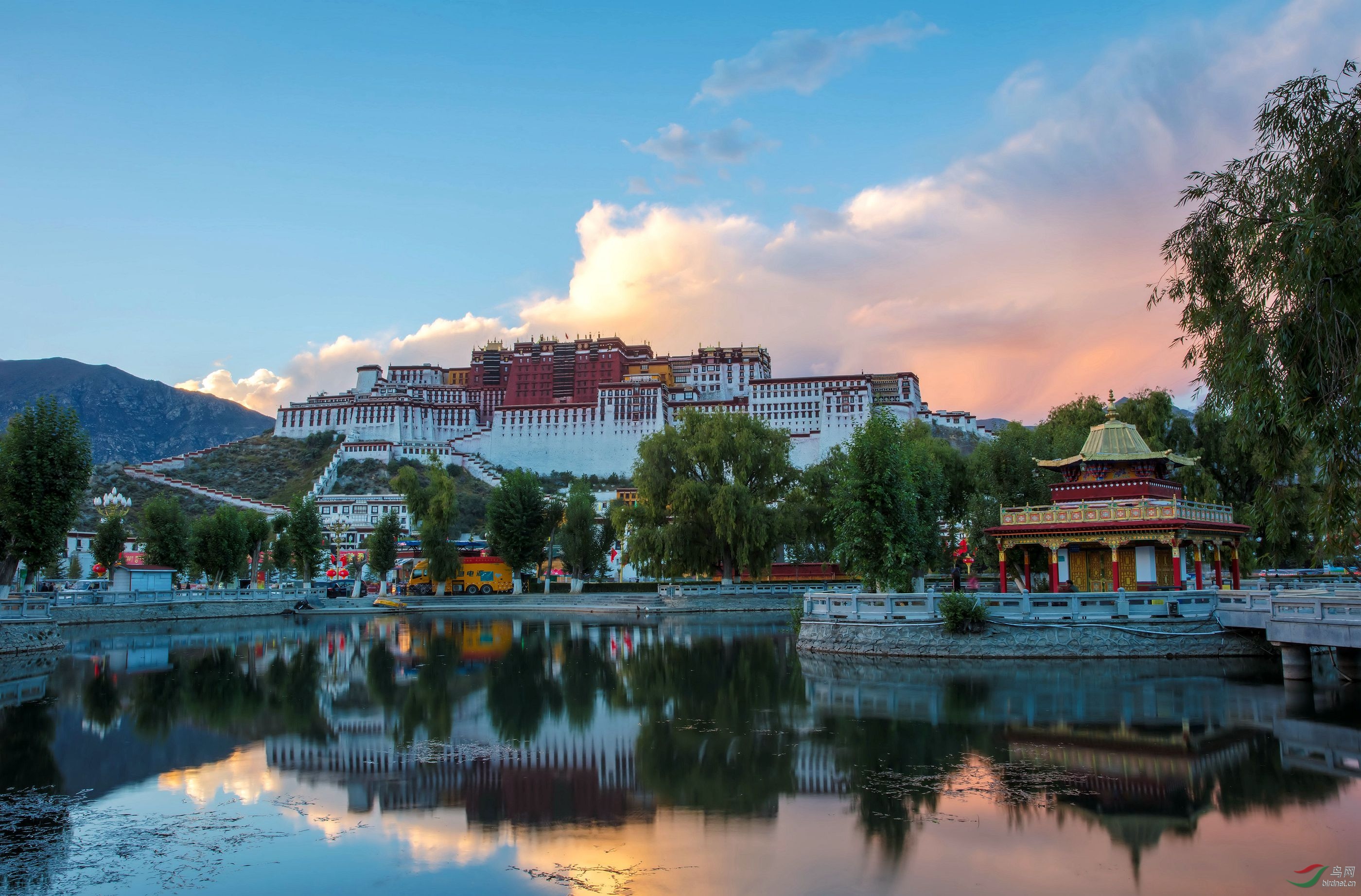 美丽的布达拉宫