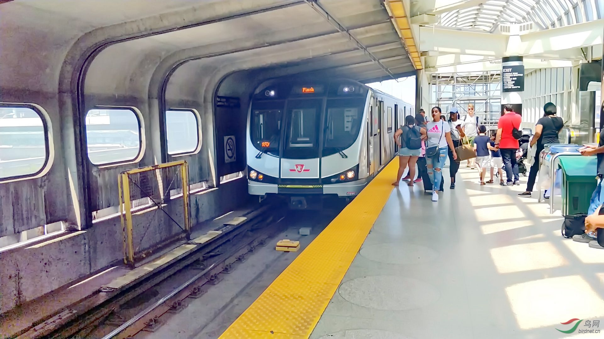 加拿大地铁随拍