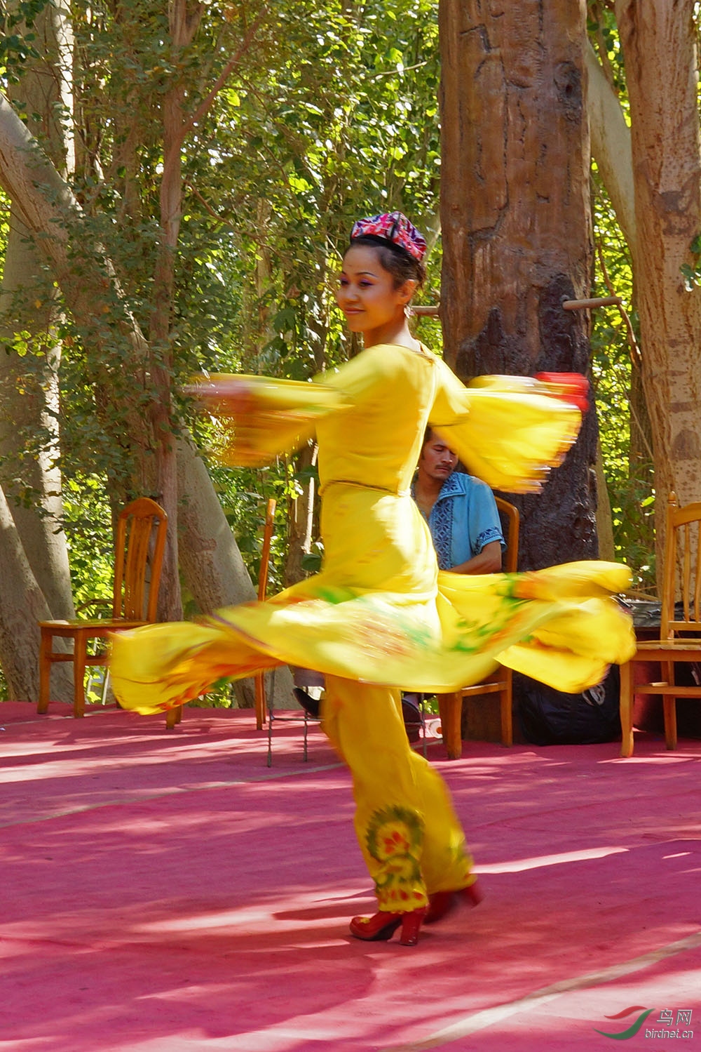 新疆舞姿势图片图片