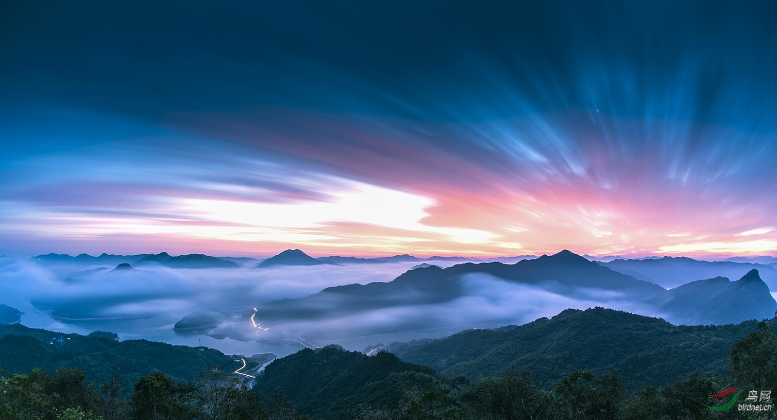 云蒸霞蔚大别山