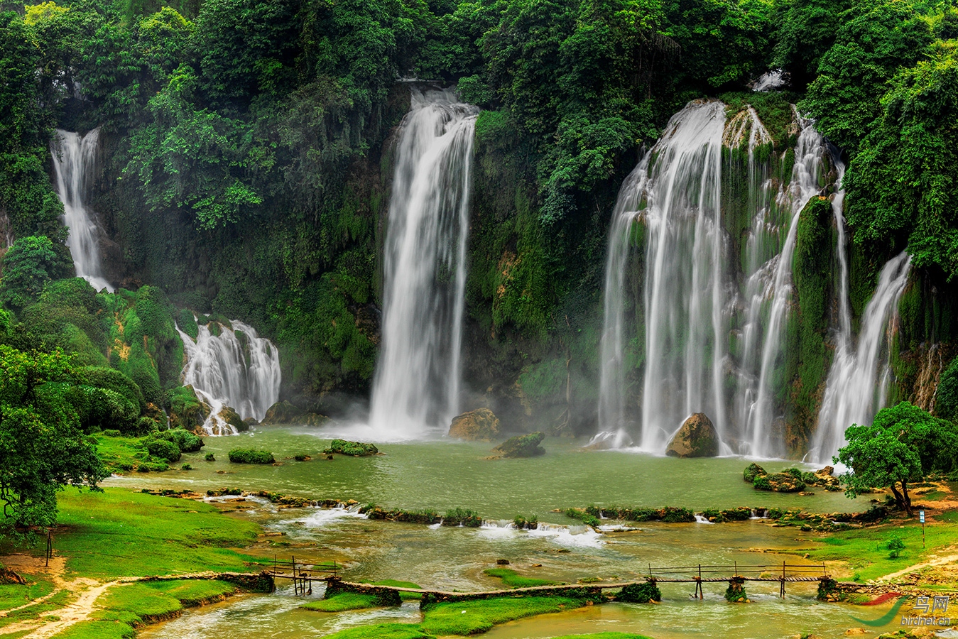 广西德天瀑布_6581645.jpg
