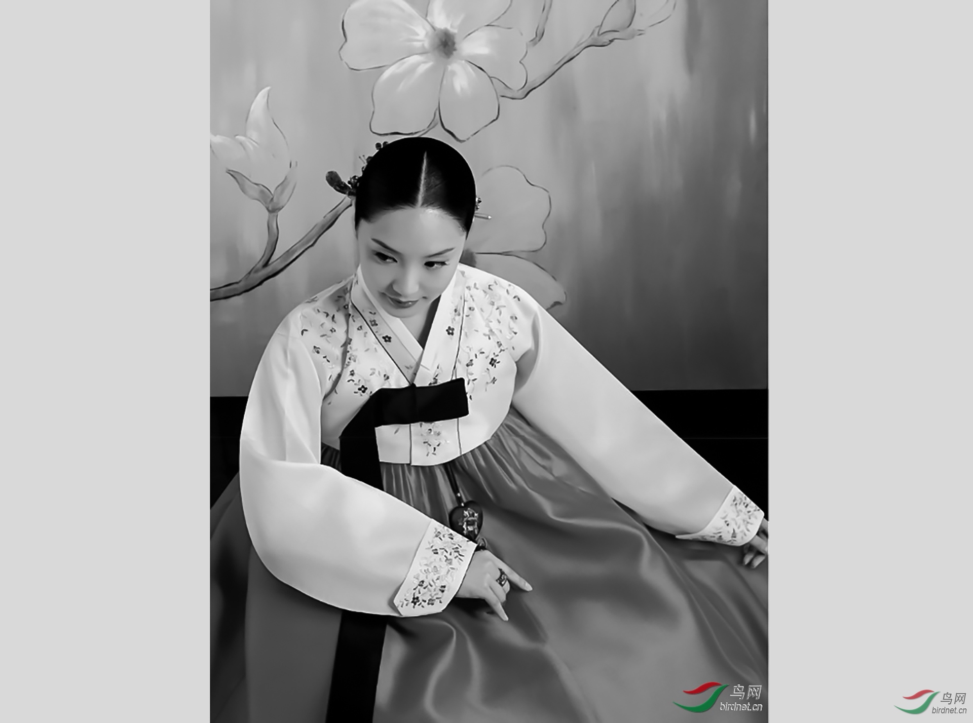 朝鲜族姑娘-祝贺老师荣获黑白影像首页精华!