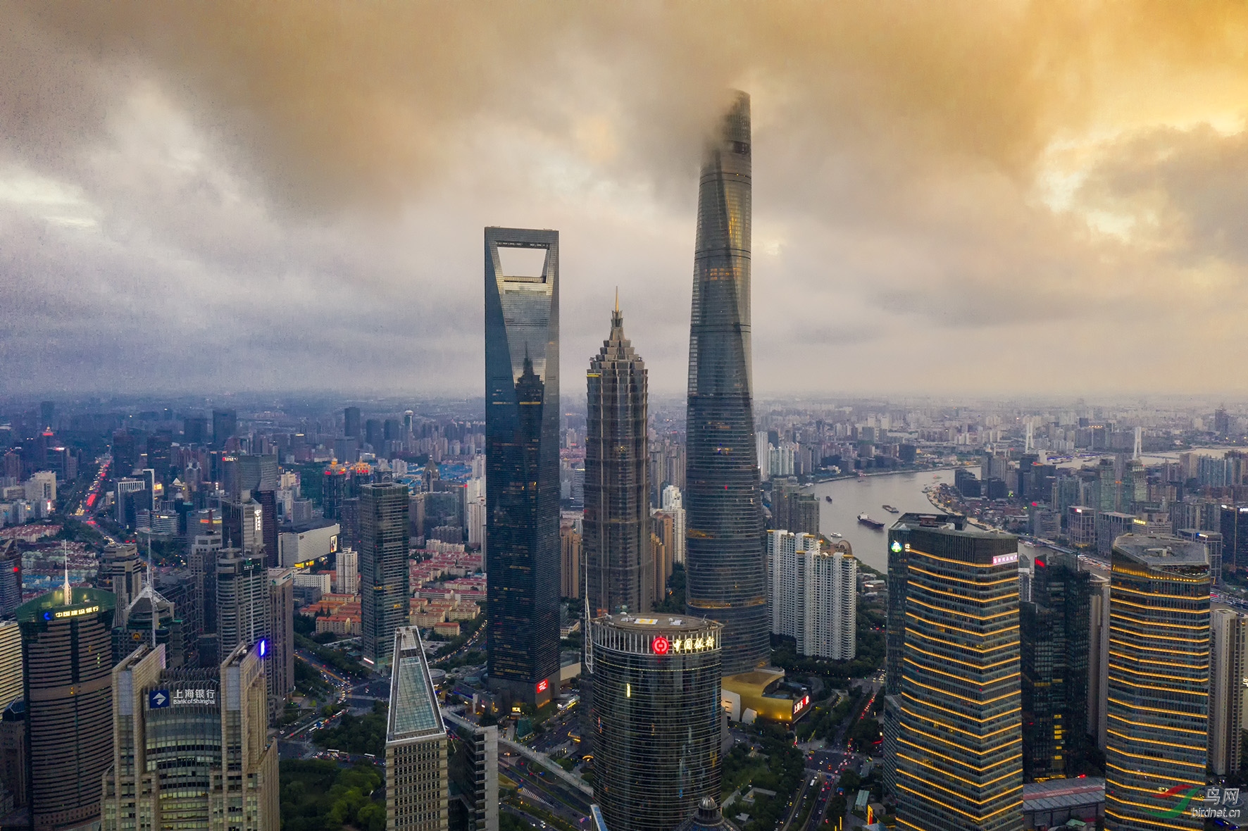 陆家嘴的三剑客