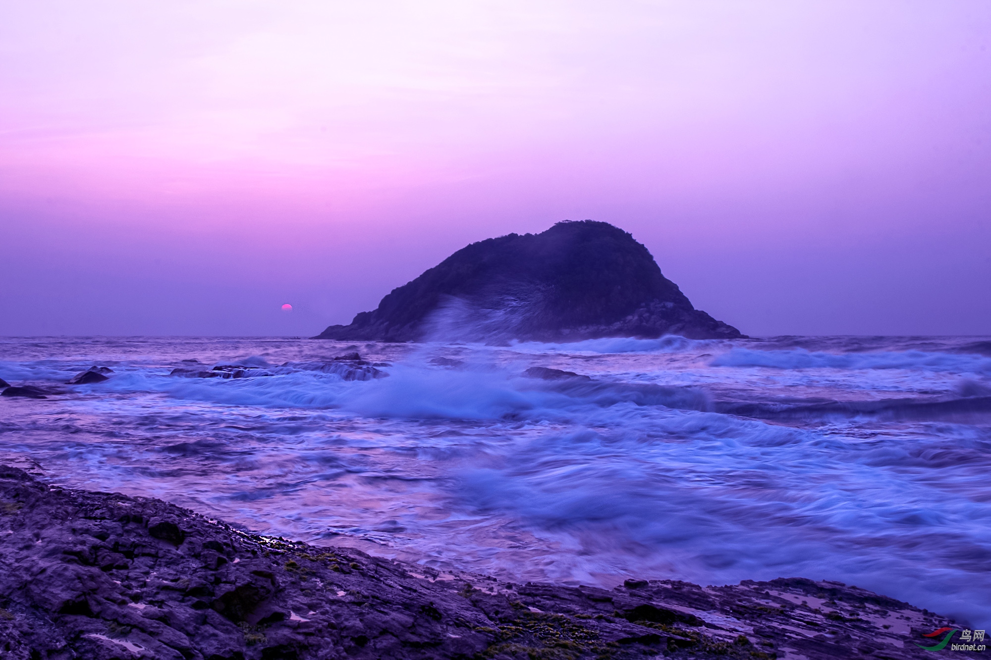 海上日出