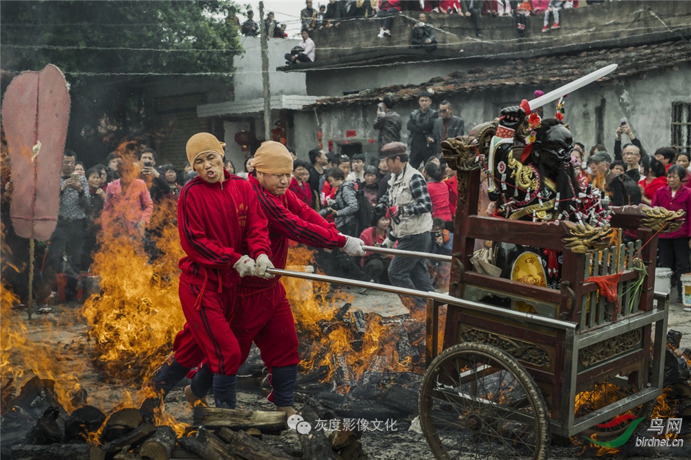 21跳火16 Jump over the fire16.jpg