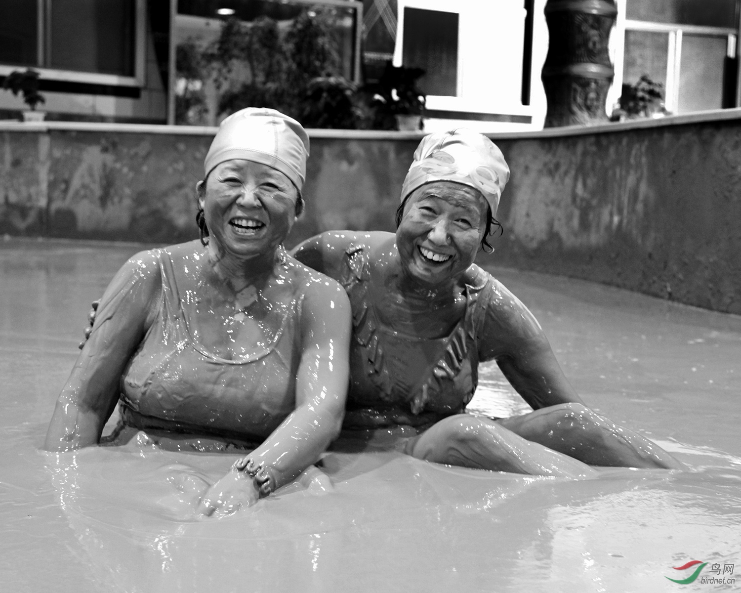 盐湖黑泥是个宝