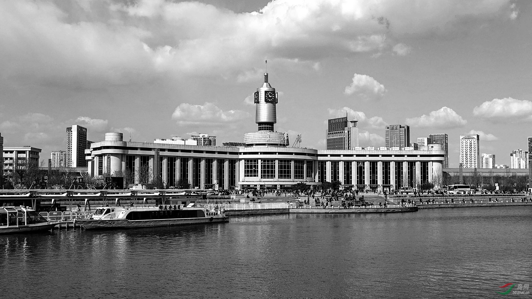 我和我的祖国天津车站的发展祝贺老师佳作荣