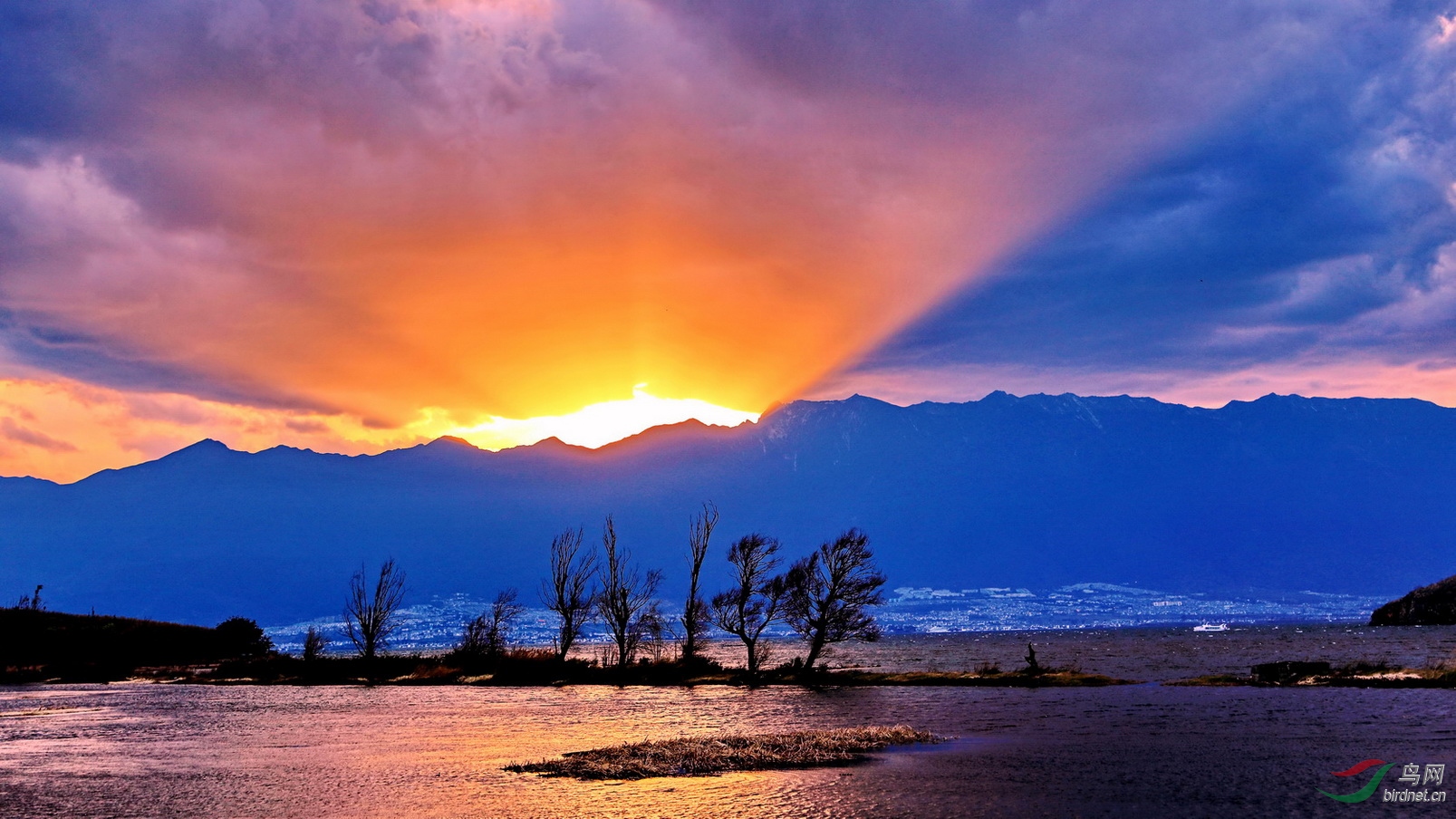 洱海晚霞摄于云南大理