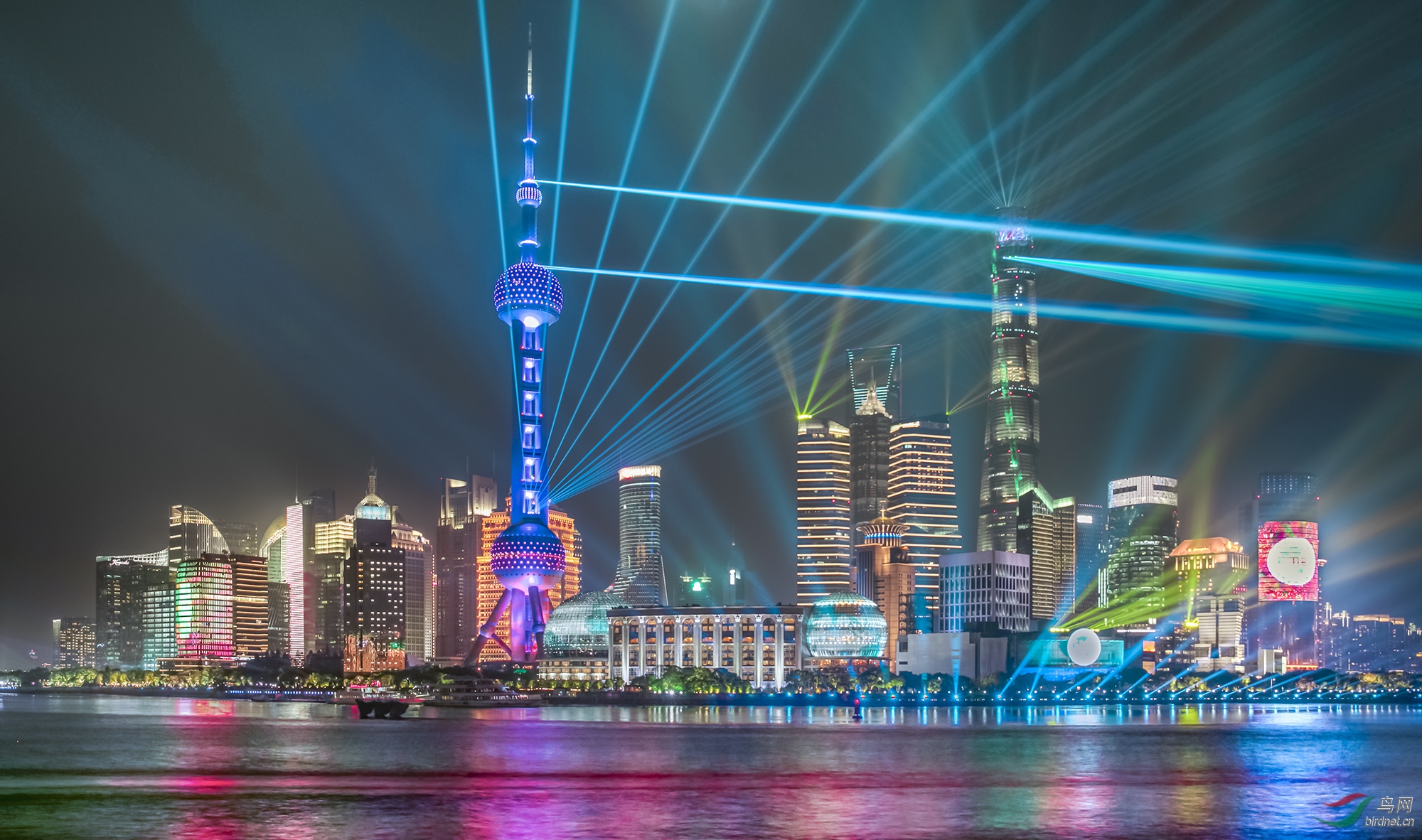 美丽的上海灯光秀