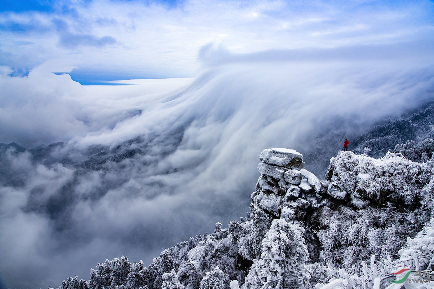 DO5890 ��ҵ�� C2 �ٲ���Waterfall cloud.jpg
