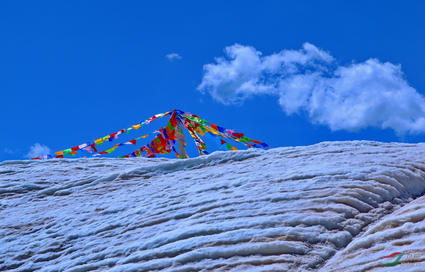 冰川上的经幡