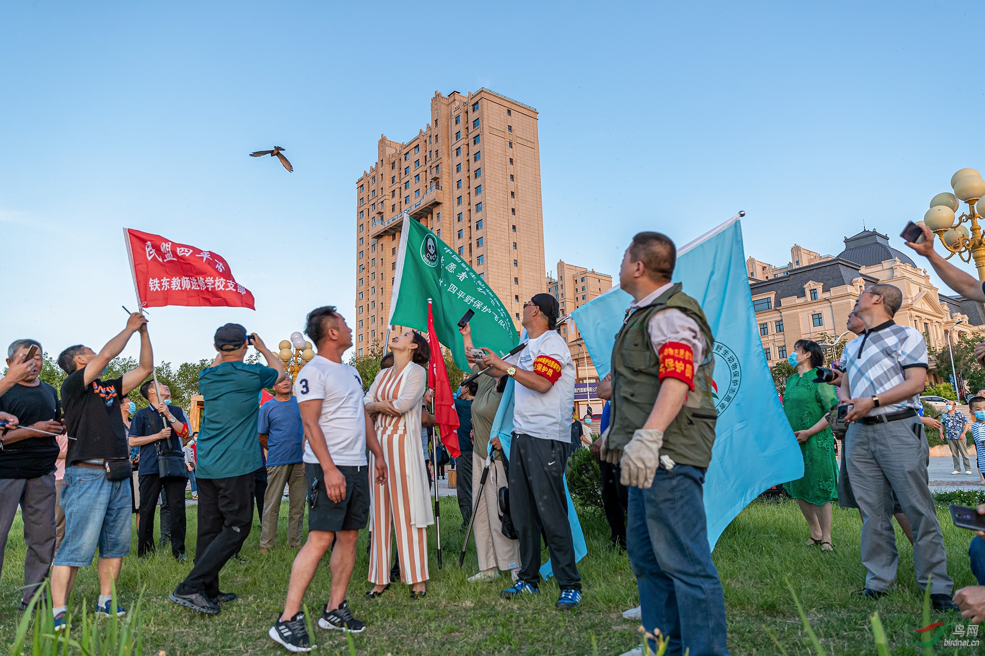 17��־Ը��Ŀ�ͷŹ����Ȼ�ĺ�������������ƽ����