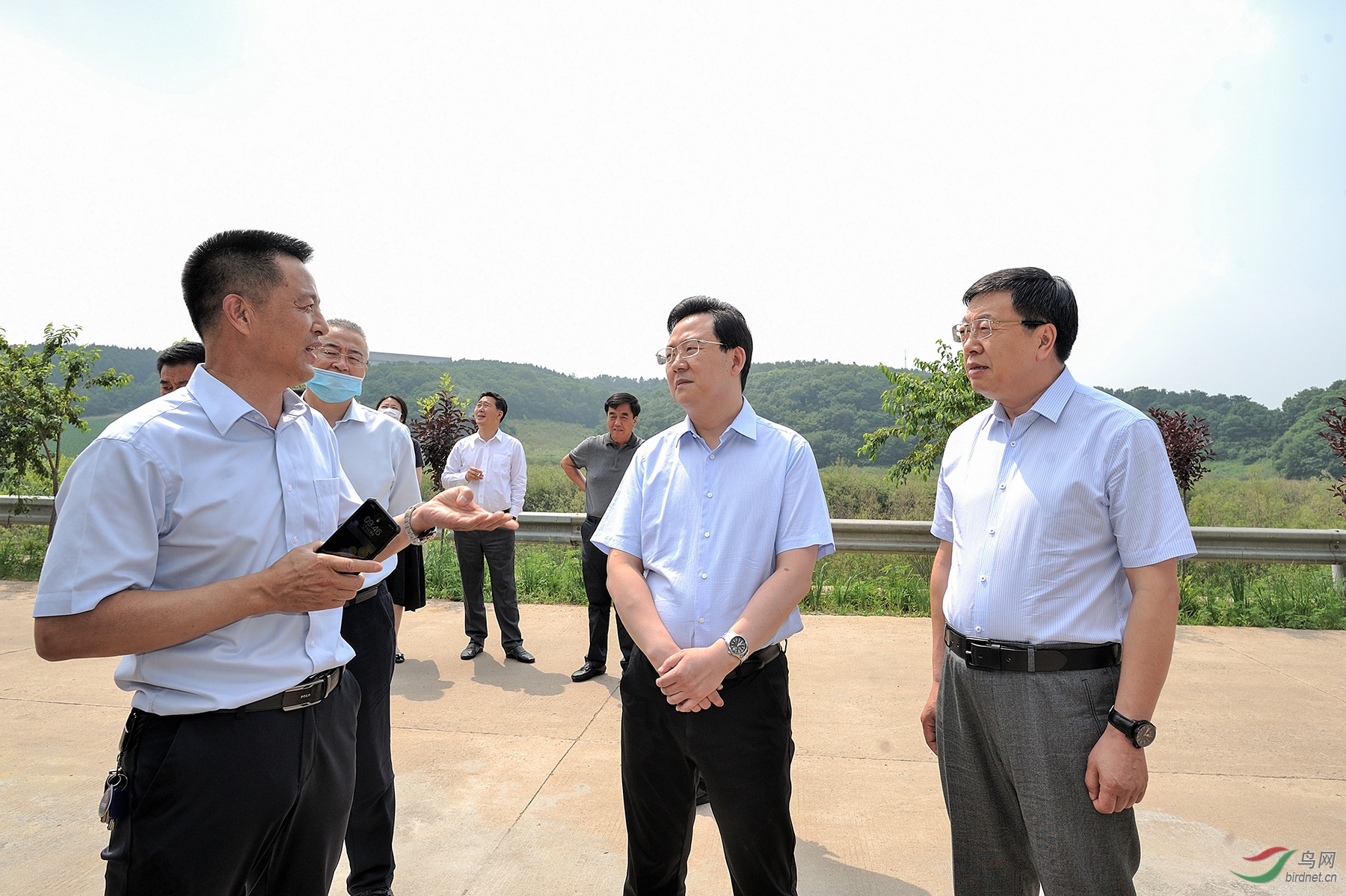 ���ɽΪʡ��Э����ϯ����������ί����ǡ��г�������Ұ�����ﱣ���Ͳ��ص���չһ·�����ļ������̡�