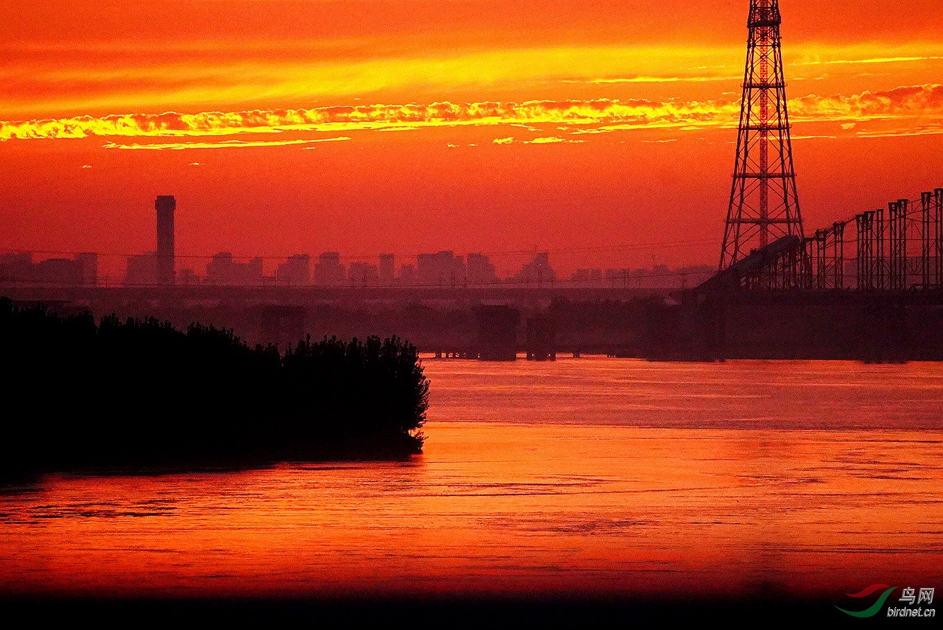 济南的晚霞红似火