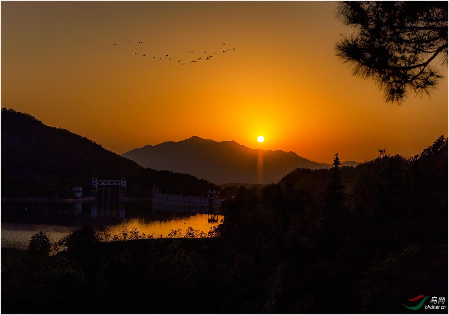 夕阳山外山