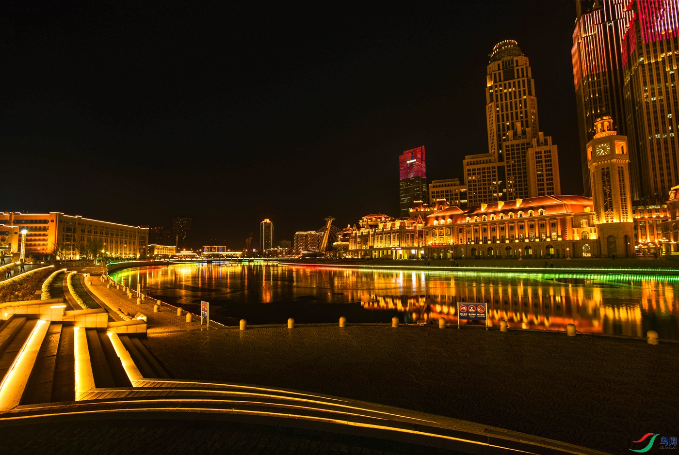 天津海河之夜