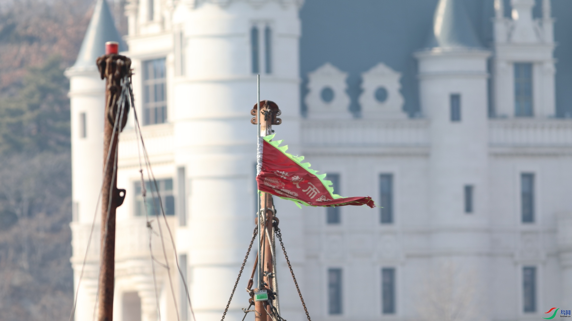 ���ض���