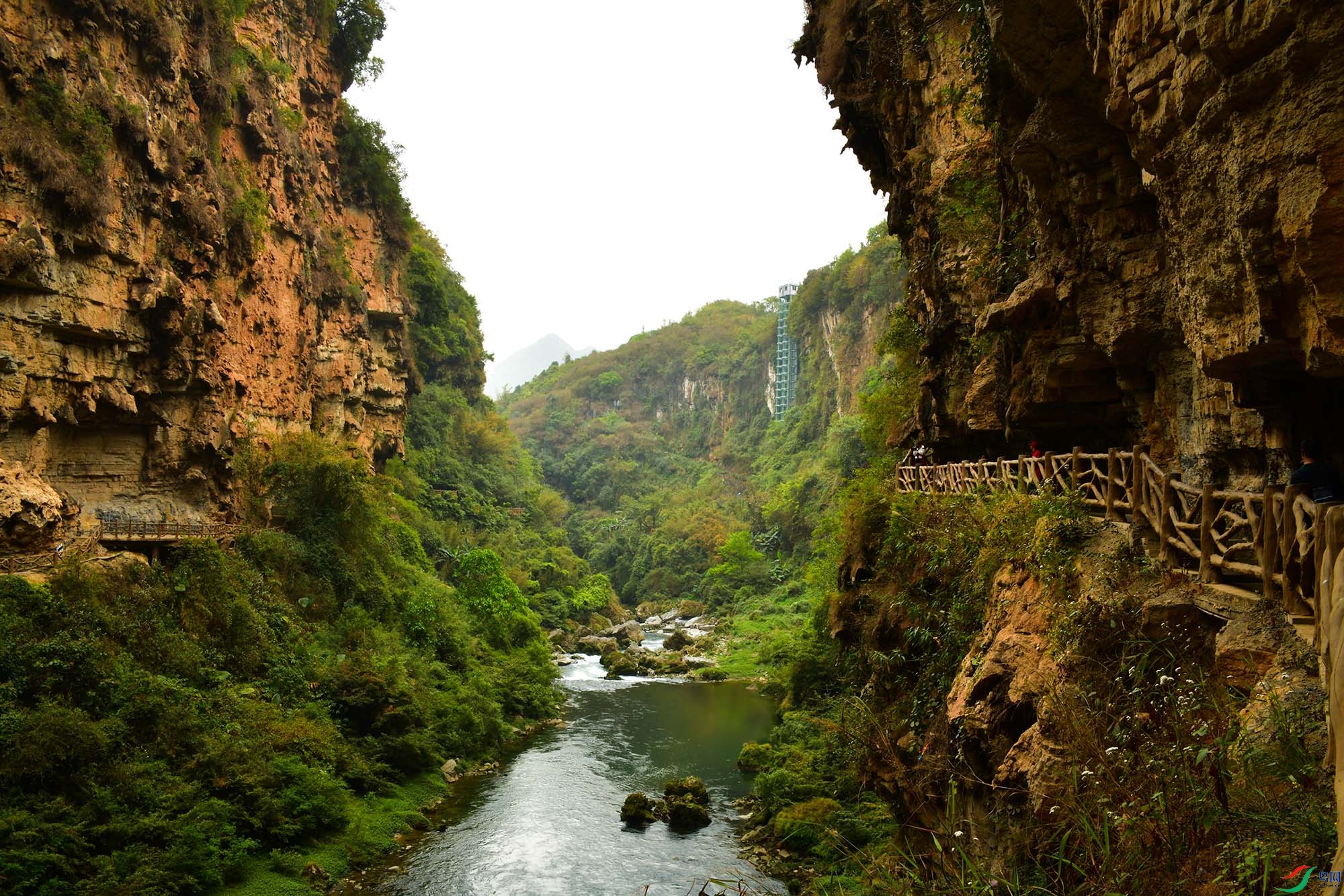 马岭河峡谷祝贺佳作荣获图文精华