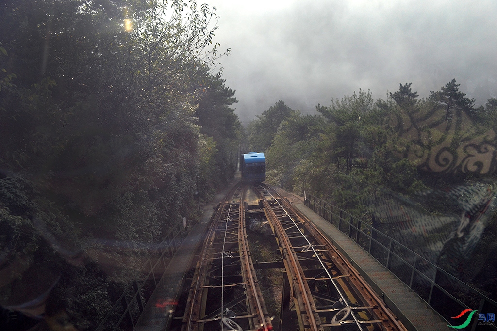 [风光] 春游九华山--百岁宫缆车睡佛