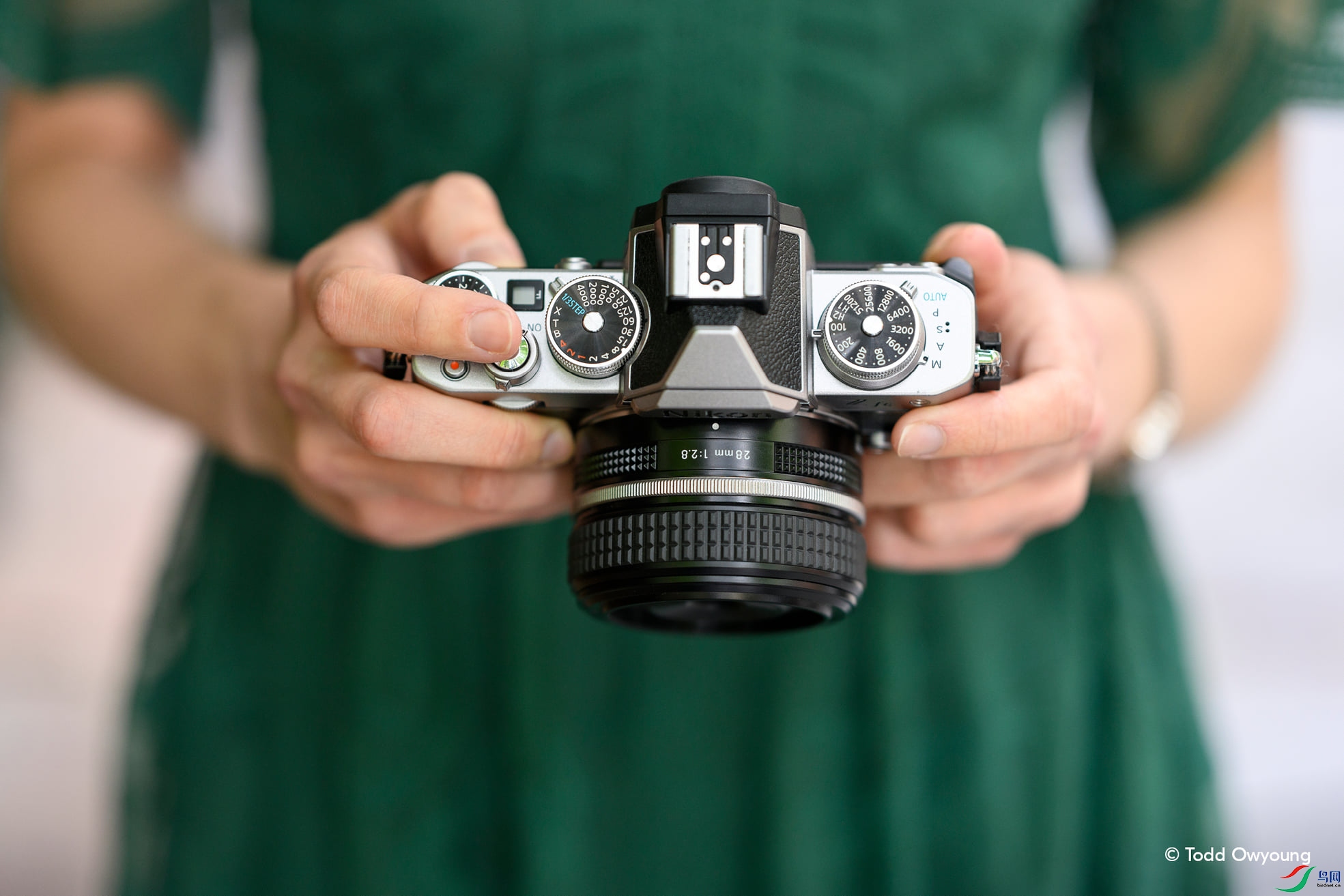 Nikon-Z-fc-DX-format-mirrorless-camera-3.jpg