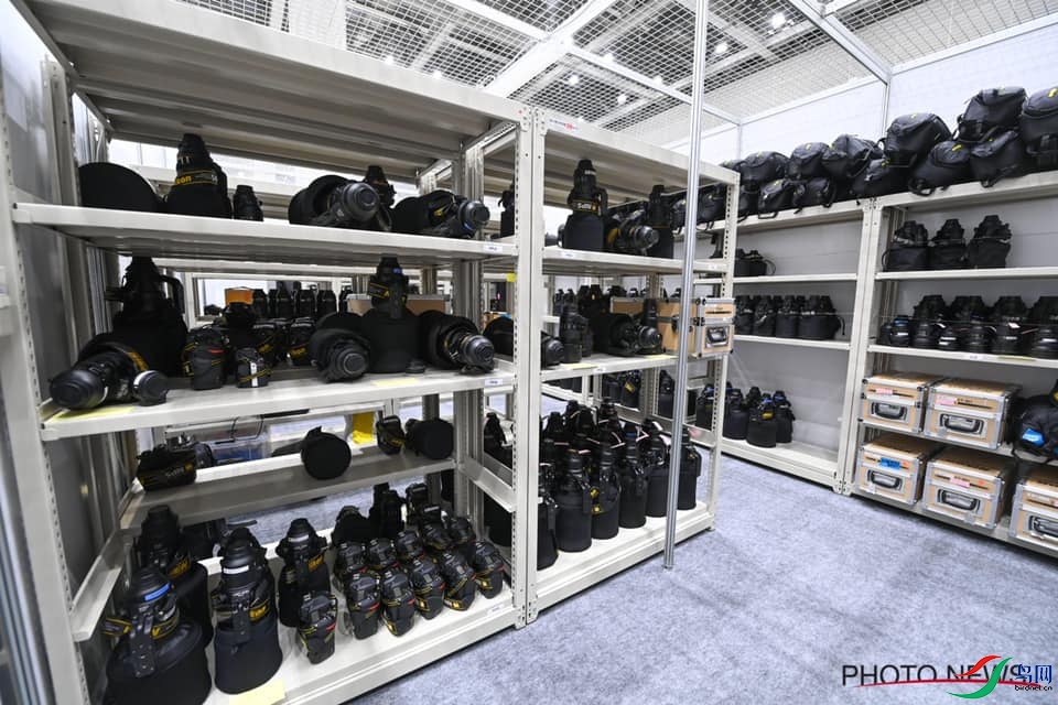 Nikon-gear-room-at-the-2021-Toky4.jpg