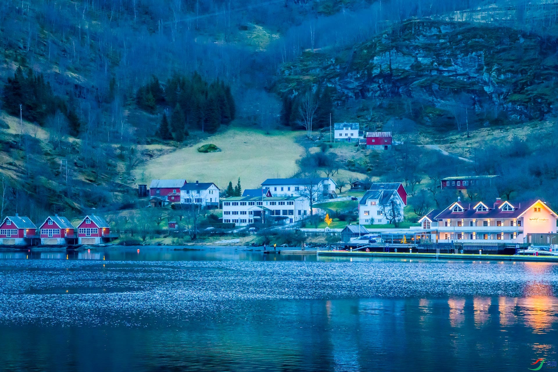 AX7T0897.jpg