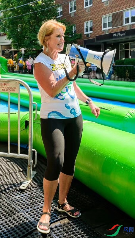 ���ػ�ˮ������Ա