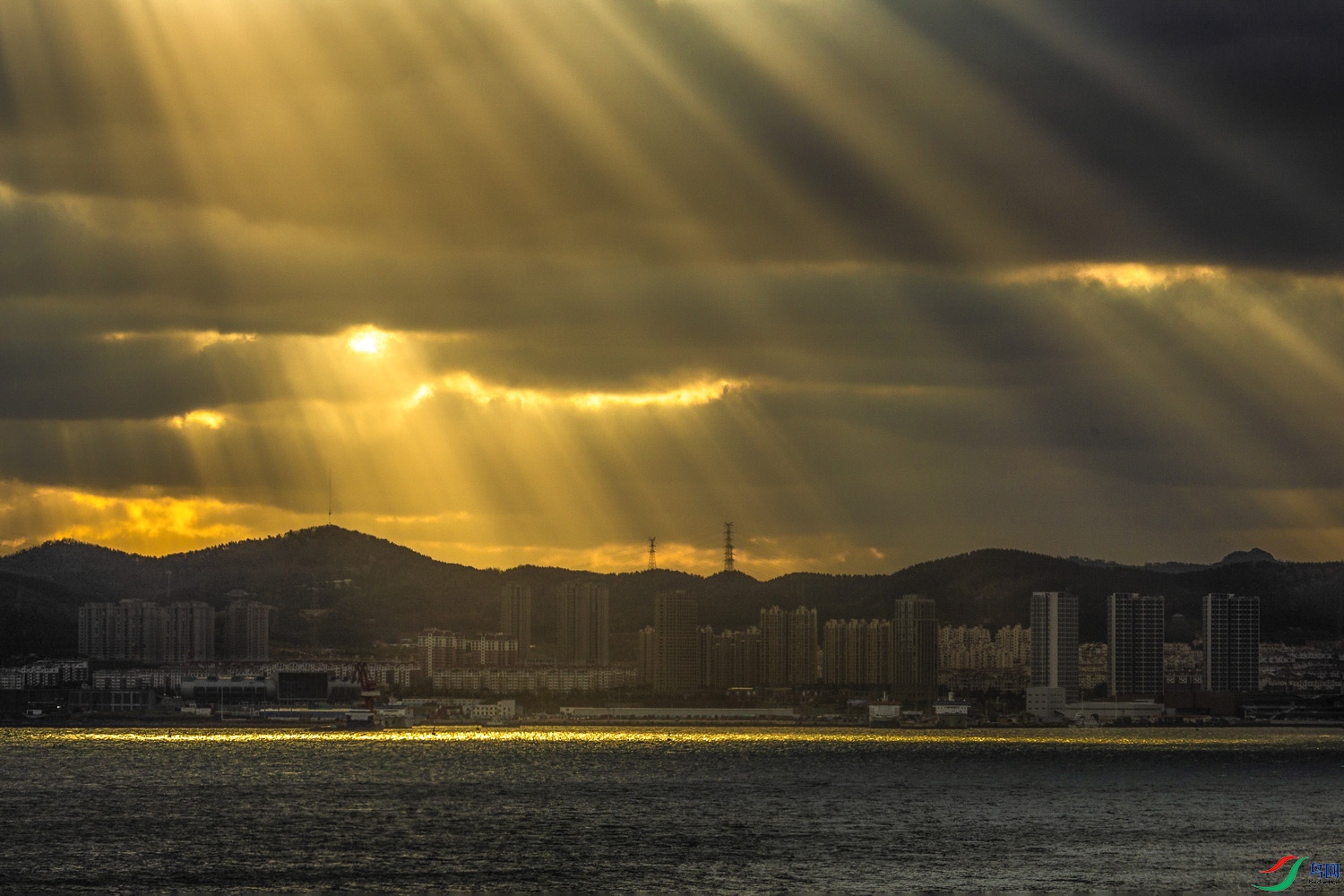 4Y5A2721-1Ad ����.jpg