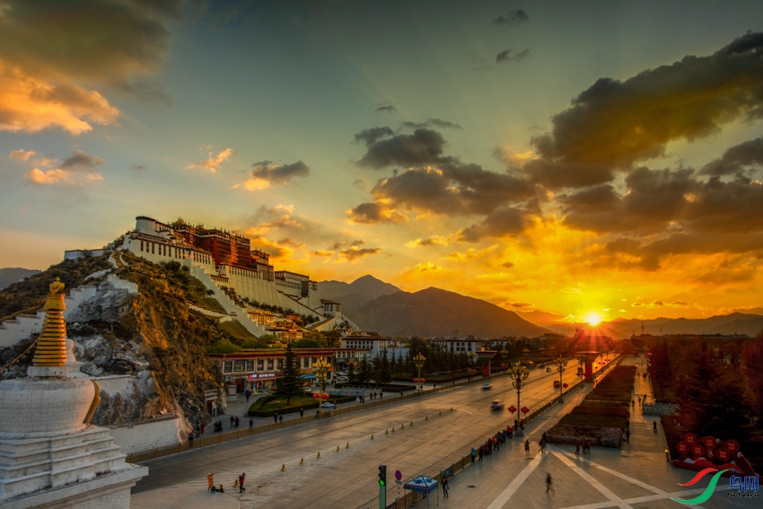 ��������  .jpeg