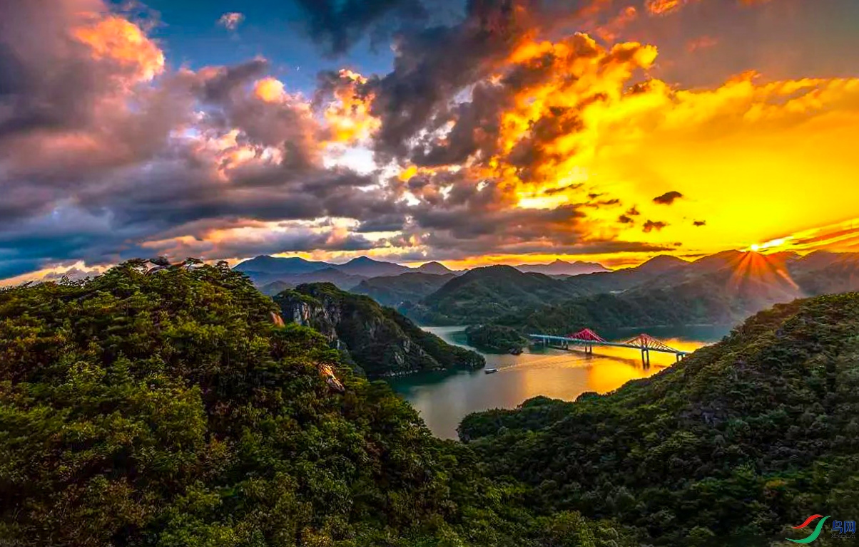fenggung.jpg