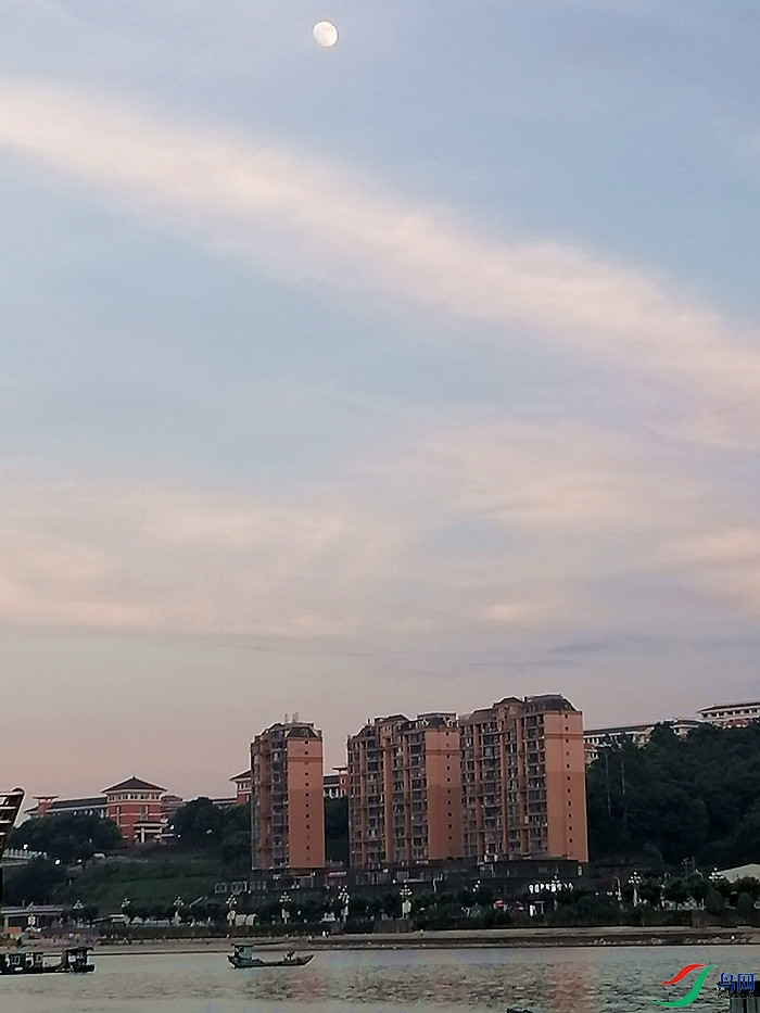 c09be9d9a11134729723475a425e25b9.jpg