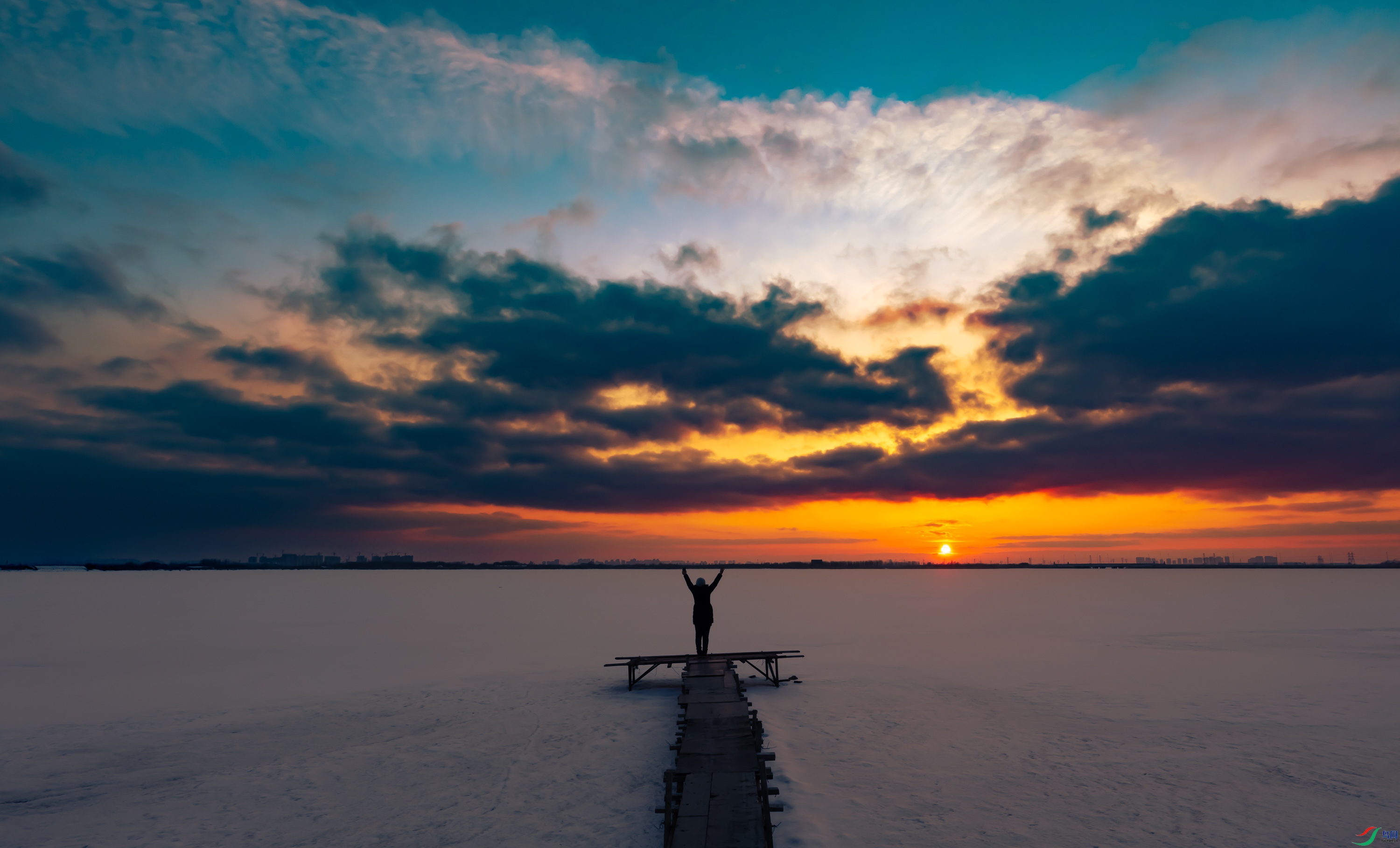 ��������