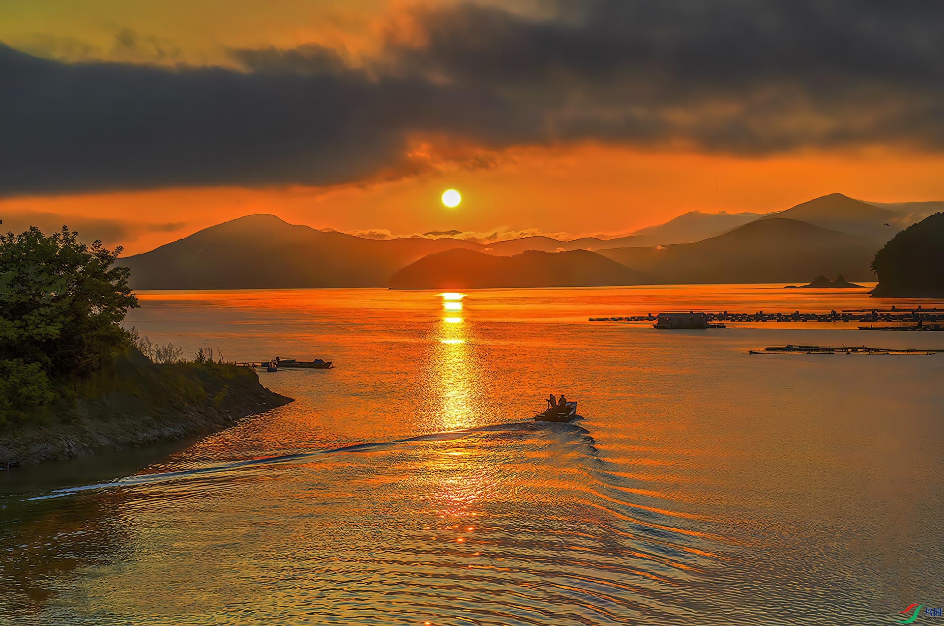 default (2)-standard-scale-4_00x-gigapixel-edit - �������ճ�.jpg