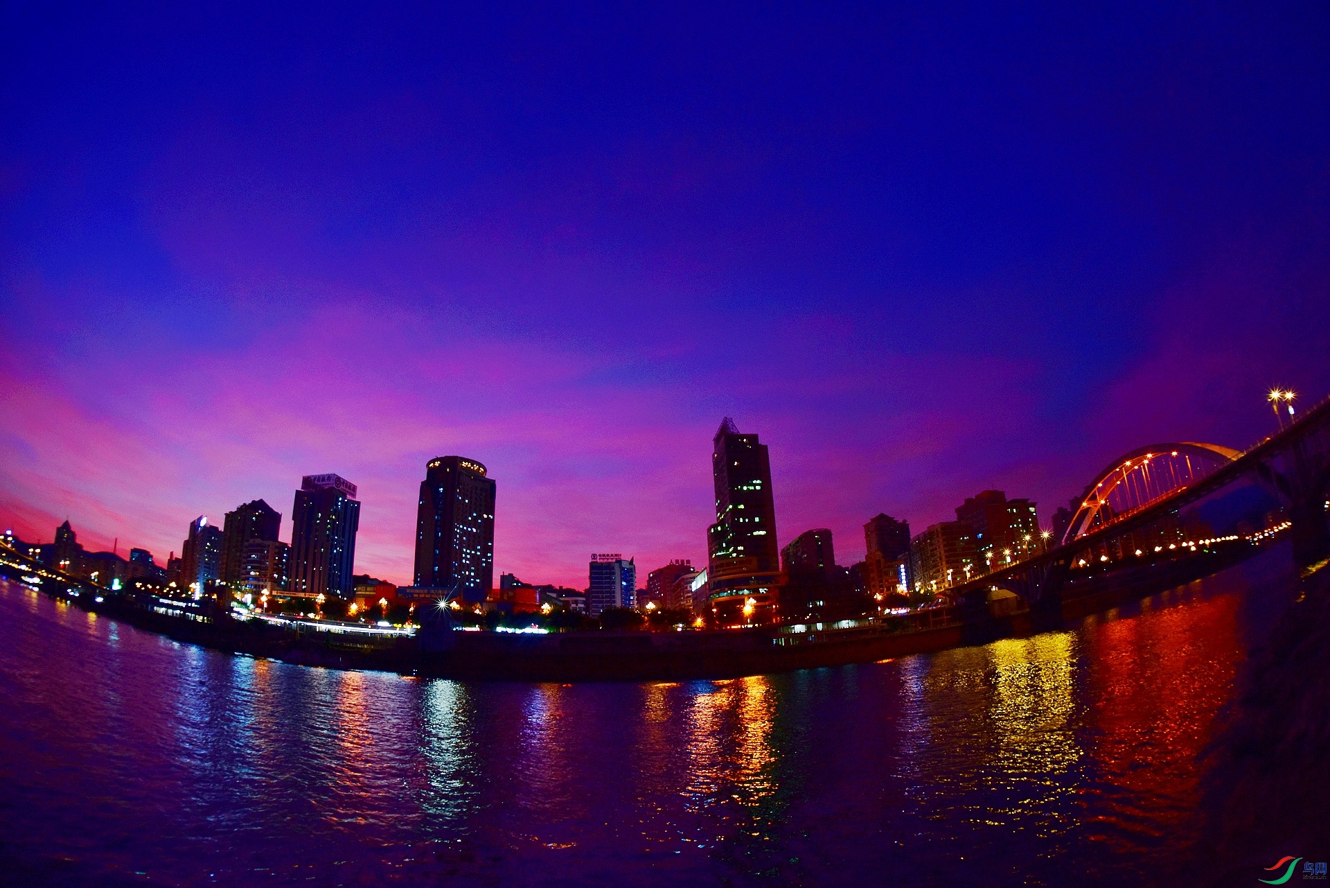 D8I_1165.jpg