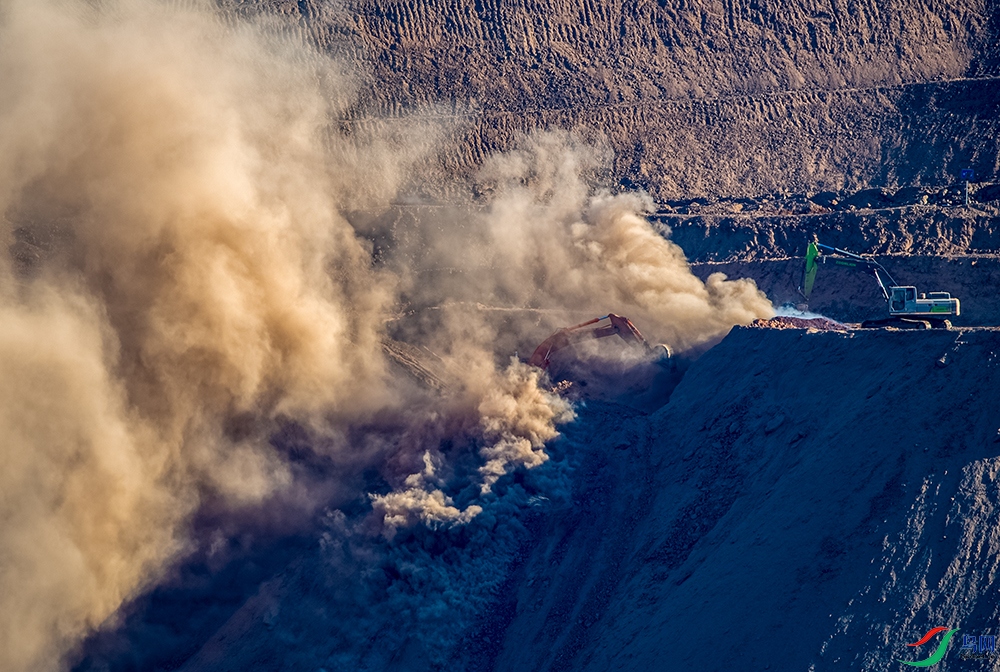 ��ɽ����